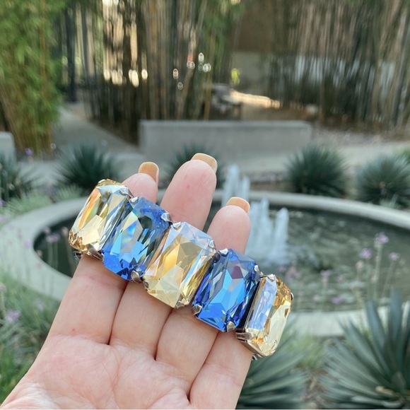 Silicone Stretch Bracelet  With Aurora Octagon 27x18.5mm - Picture 9 of 9